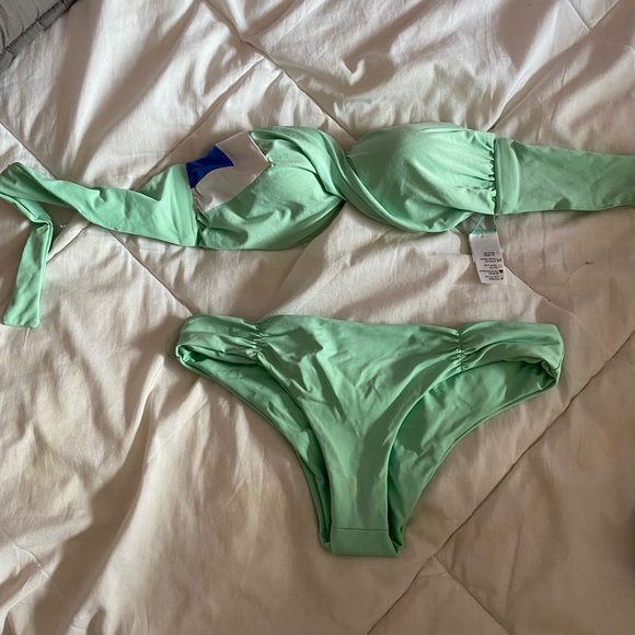 Bathing suit - Picture 2 of 5